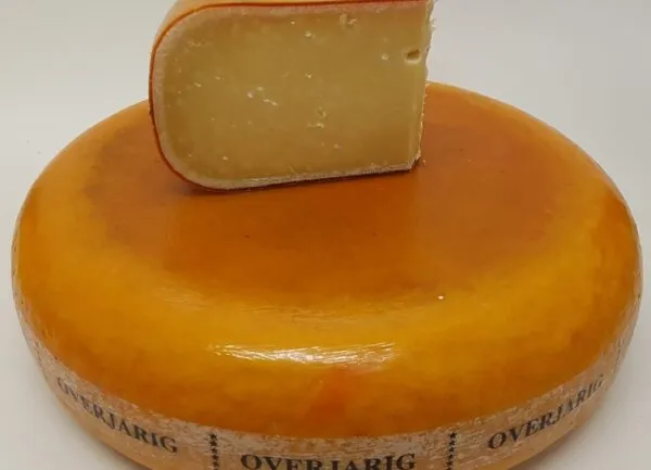 Overjarige kaas