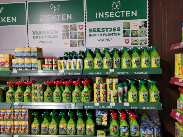 Bestrijdingsmiddelen insecten ziekten scaled